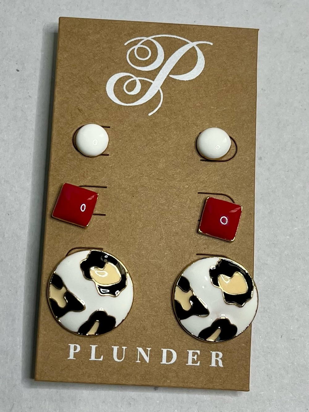 🆕 Plunder Earrings Set of 3 on card